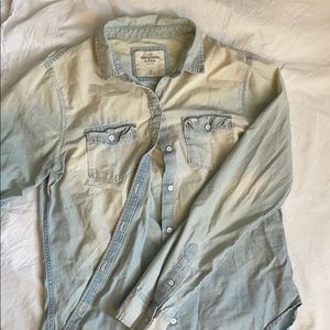 Abercrombie & Fitch Denim washed ombré button up